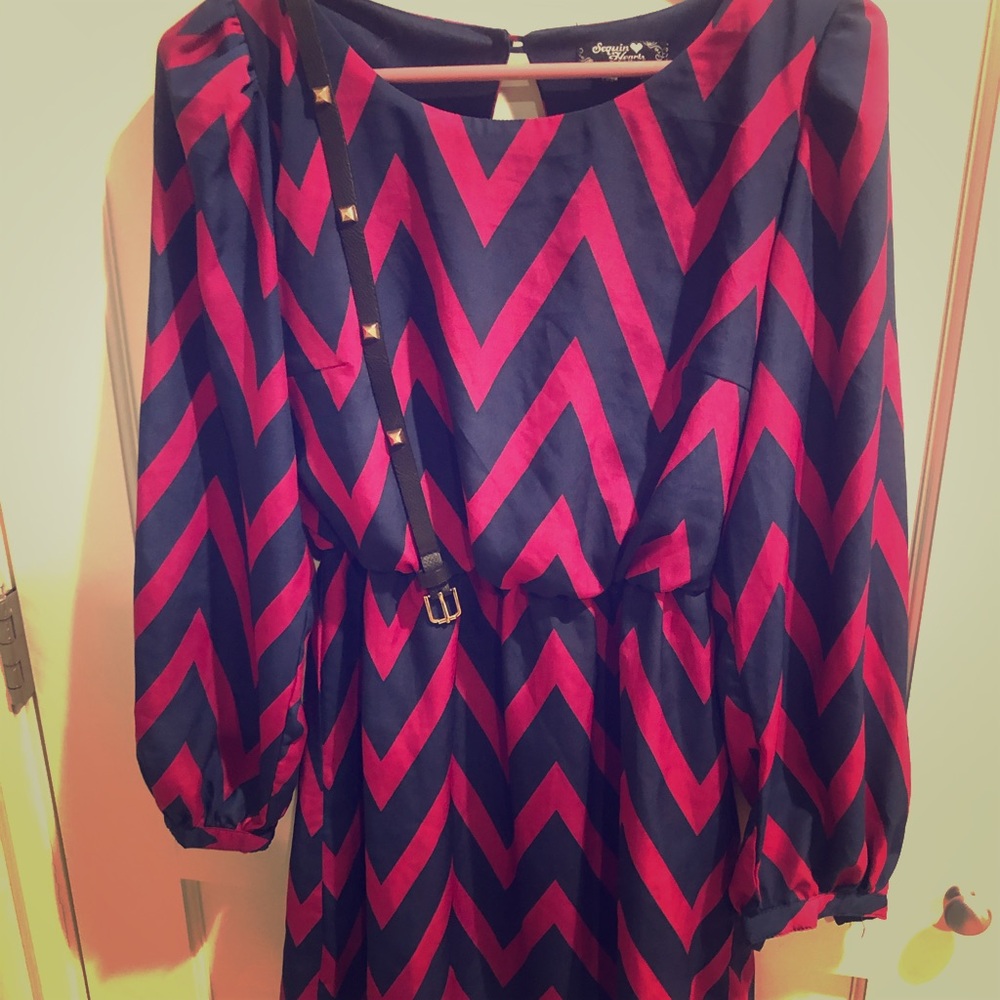 Simple, flowy dress, comes with studded belt!